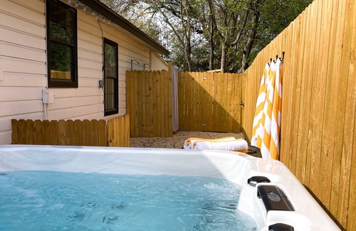 Kerrville House | *Get-Away by River Trail, Hot Tub, Fire Pit, Bikes, Grill