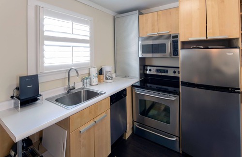 Historic District - North Apartment | Getaway for Two Only Blocks from River Street by Lucky Savannah