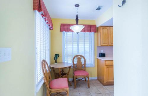Pensacola Beach Apartment | GetAways at Soundside Holiday Beach Resort