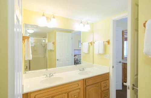 Pensacola Beach Apartment | GetAways at Soundside Holiday Beach Resort