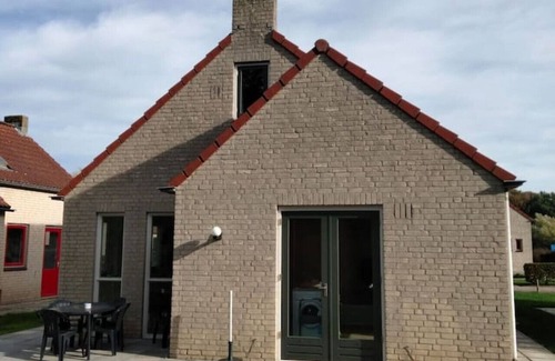 Ewijk Apartment | Gezellig huis op park, arbeiders niet toegestaan!