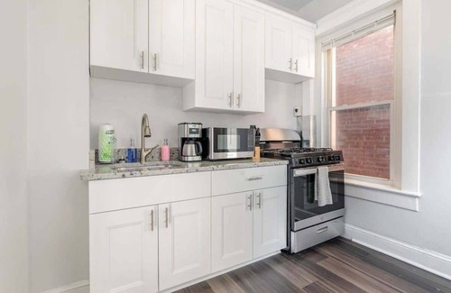 Ghent Apartment | Ghent's Colonial Estate - Suite 3