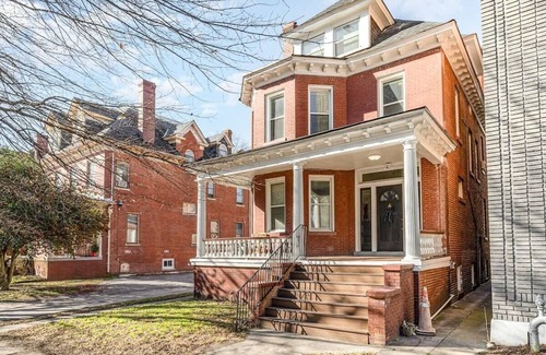 Ghent Apartment | Ghent's Colonial Estate - Suite 3