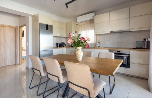 Kefalas Villa | Gianna's Panoramic Seaview Twin Villas with pools