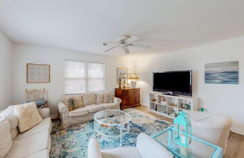 Long Beach House | Gigi's Getaway