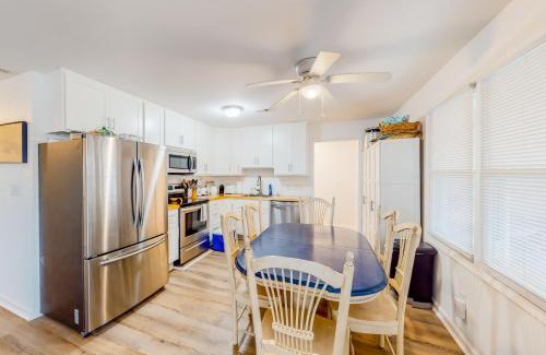 Long Beach House | Gigi's Getaway