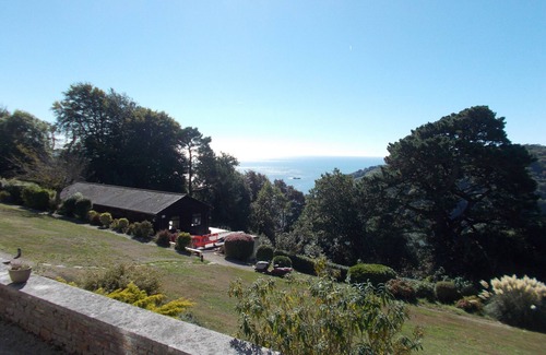 Dartmouth Apartment | Gilbert Superior-1 bed - Apartment-Sea View