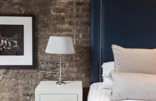 Kinsale House | Giles Norman Gallery & Townhouse