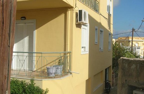 Palaiochora Apartment | Giorgos Apartments
