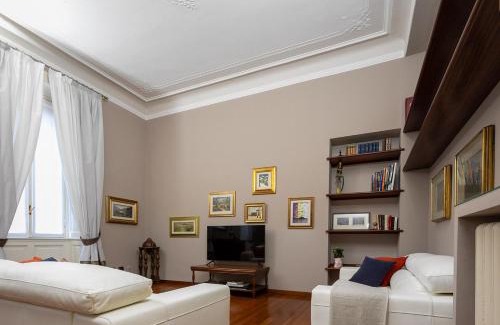 Washington Apartment | Giovio 11 - Eccellente - Spazioso - Centrale