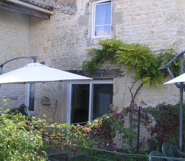 Duil-sur-le-Mignon House | Gite Andromeda - Les Constellations