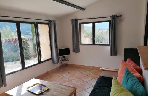 Saint-Sauveur-Gouvernet House | gite du safranier