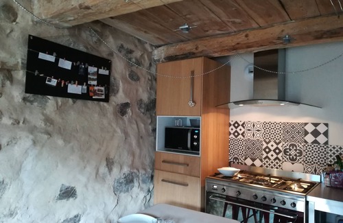 Saint-Clement-sur-Durance House | Gîte, panoramic view - between GUILLESTRE and EMBRUN - sleeps 8
