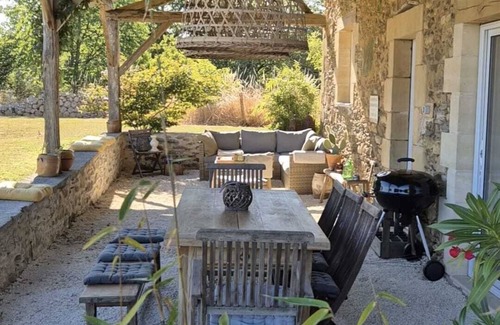 Saint-Sulpice-d'Excideuil House | Gîte La grange is a converted barn with all modern comforts.