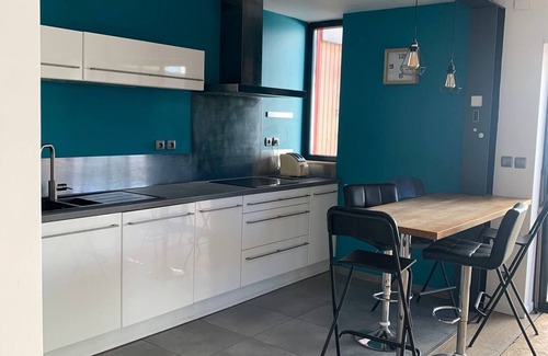 Jean Jaures Cottage | Gite Le Mans, 4 bedrooms, 8 persons