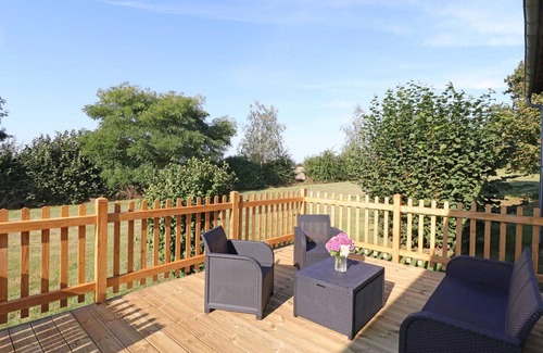 Le Pin-la-Garenne Cottage | Gite Le Pin-la-Garenne, 3 bedrooms, 8 persons