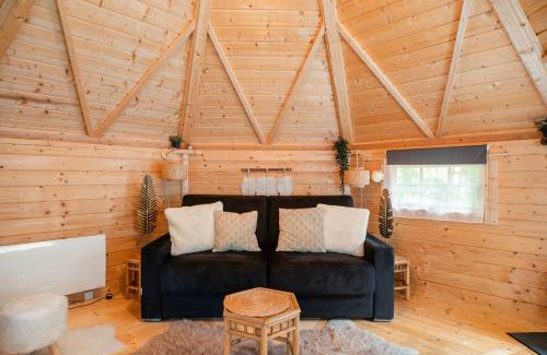 Sables-d'Or-les-Pins Ski Chalet | Gite Petite Chaumière-La Corne d'Or