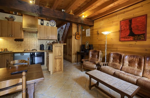 Pessac-sur-Dordogne House | Gite rural de Guillemat. In the heart of the Bordeaux vineyards.