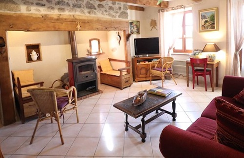Sansac-Veinazes Cottage | Gite Sansac-Veinazès, 2 bedrooms, 4 persons
