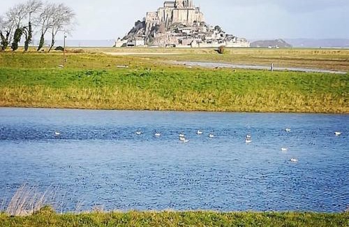 Pontorson House | Gites les 2 Clos au pied du Mont
