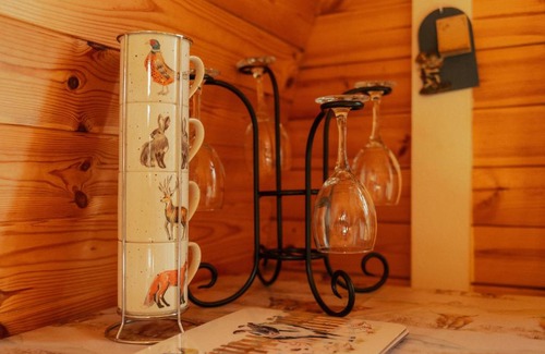 Chippenham House | Glamping in Wiltshire the Green Knoll is a charm