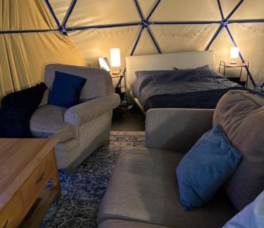Llanybri House | Glamping Pod - Sleeps 4 - Pets - Parking