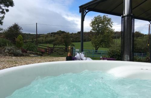 Mold House | Glan Llyn Farm House