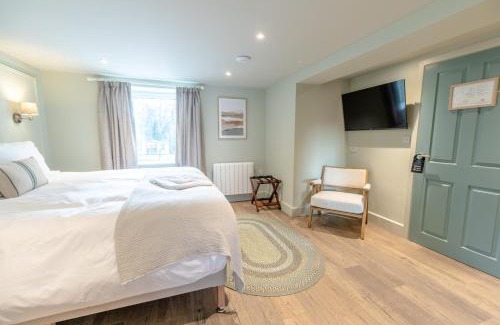 Cwrt Hotel | Glan Yr Afon