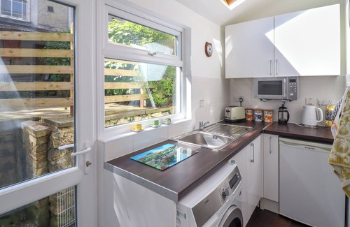 Dolgellau Cottage | GLASFRYN, pet friendly, with a garden in Dolgellau
