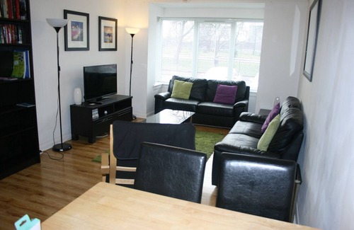 East End Apartment | Glasgow Green Apartments Flat on the Green 3