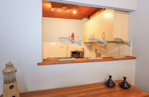 Borth-y-Gest Cottage | GLASLYN RETREAT, pet friendly, country holiday cottage in Porthmadog