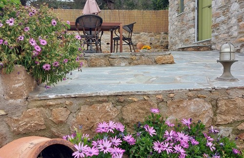 Nea Styra House | Glass Stone Pool Villa Rokanes