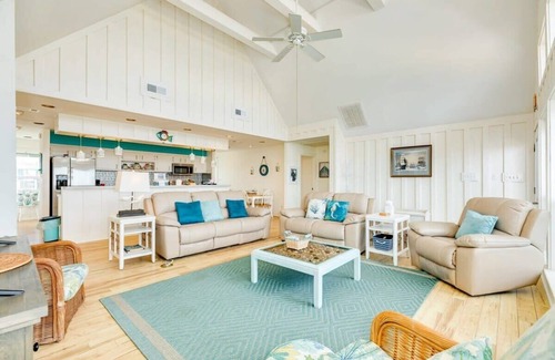 San Luis House | Gleaming Ocean Views From Huge Seaside Deck!