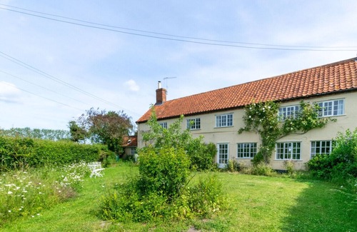 Saxmundham House | Glebe Cottage - Four Bedroom House, Sleeps 7