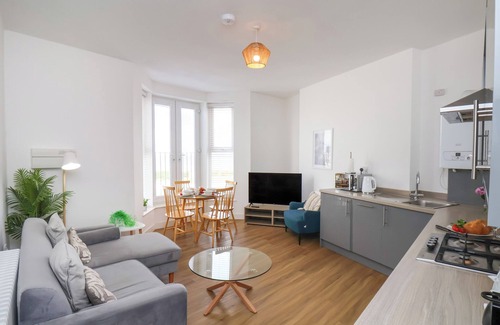Redcar Cottage | GLENHOLME APARTMENT 3, pet friendly in Redcar