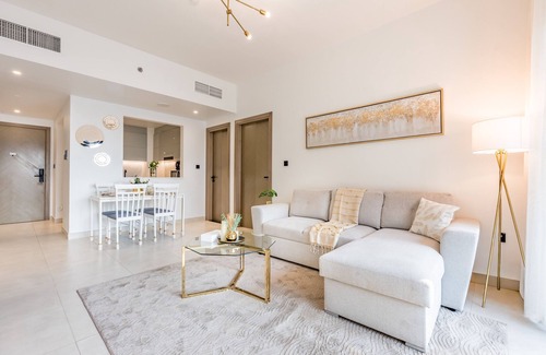 Jadaf Apartment | Glimpse of Burj Khalifa 1BR, Near Zabeel Stadium, Minutes Drive to Dubai Frame