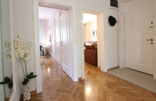 Vracar Apartment | GLISH Residence In City Center Of Belgrade