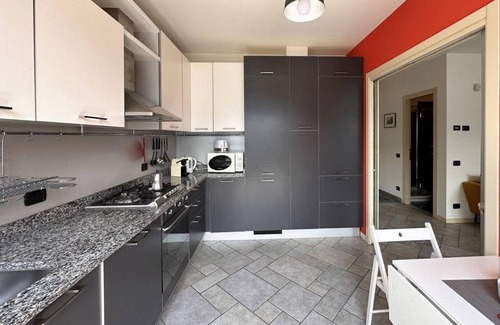 Carate Urio House | Glittering Lake View