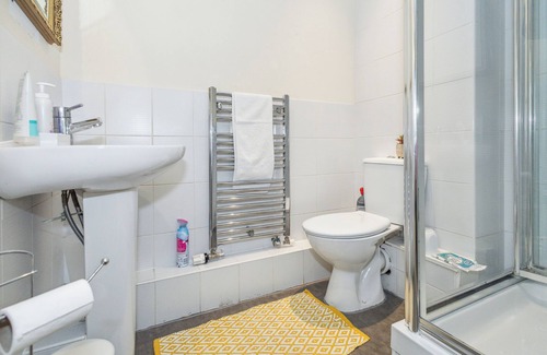 Hatfield Apartment | Global Boutique Relocation Hatfield Apartment Near Station Free Parking
