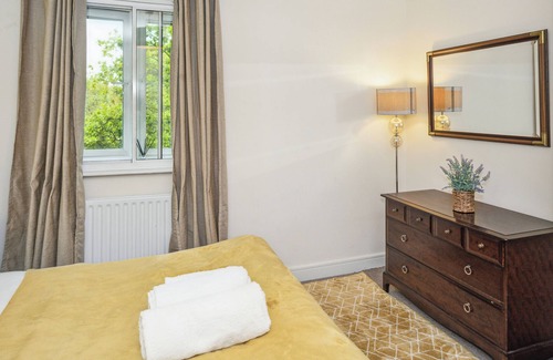 Hatfield Apartment | Global Boutique Relocation Hatfield Apartment Near Station Free Parking