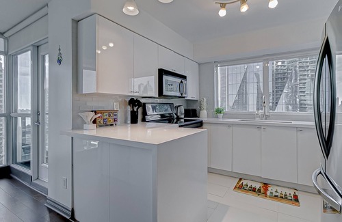 Downtown Toronto Condo | GLOBALSTAY. 2 Bedroom Apartment, Balcony