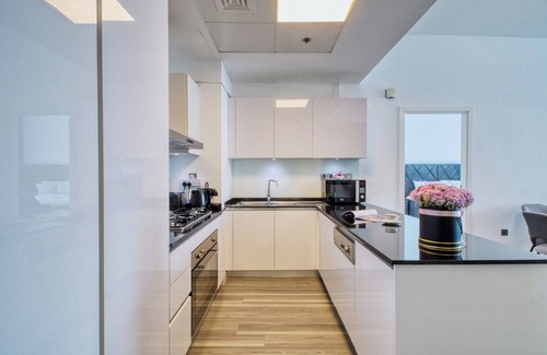 Palm Jumeirah Apartment | GLOBALSTAY. Azizi Royal Bay Apartments