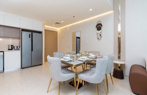 Dubai Apartment | GLOBALSTAY. Creek Edge Tower Apartments