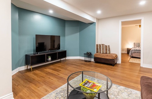 Central Erin Mills Apartment | GLOBALSTAY . Mississauga Sweet Basement For Family
