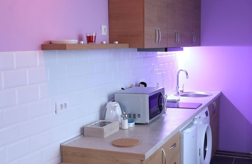 Savski Venac Apartment | Gloria 3 pleasing 1-bedroom with WiFi and AC in welcoming Beograd