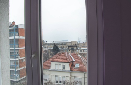 Savski Venac Apartment | Gloria 3 pleasing 1-bedroom with WiFi and AC in welcoming Beograd