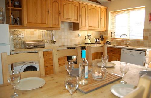 Bryn-crug House | Glyn Saron near Tywyn