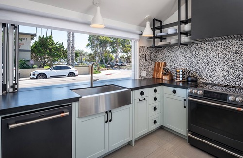 Del Mar House | Go Beach Chic Steps From the Sand & Del Mar Racetrack