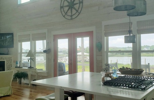 Isle of Palms House | Goat Island home on the Intracoastal Waterway w/Dock. BOAT ACCESS ONLY!