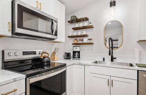 Stafford - Tualatin Valley House | Goat Shed